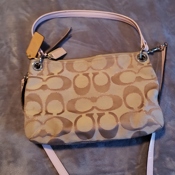 Coach purse - Picture 2 of 5